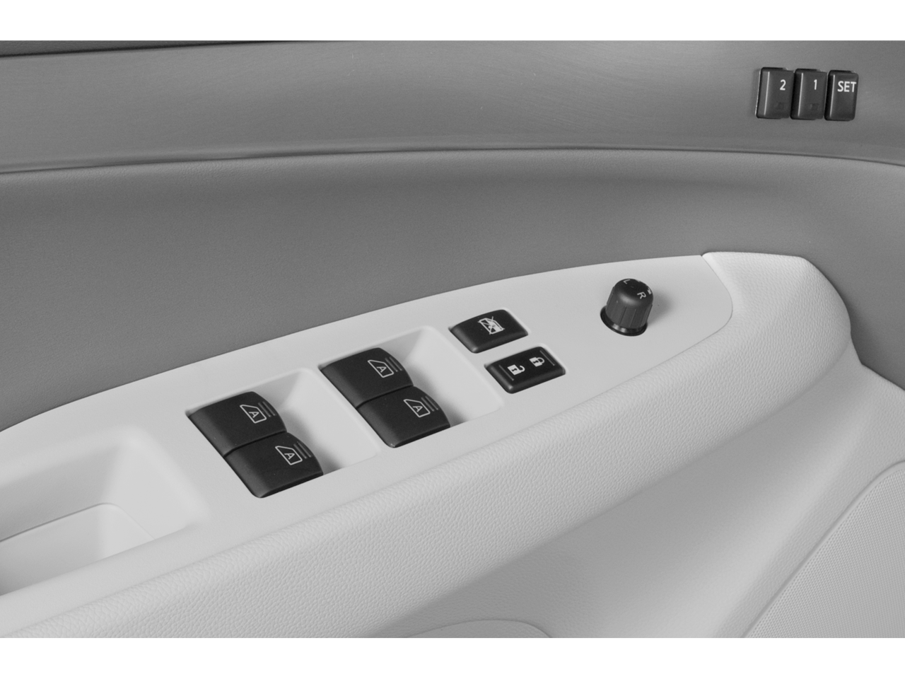 2015 INFINITI Q40 Base