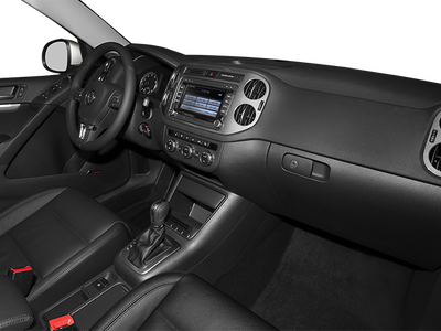2012 Volkswagen Tiguan SE w/Sunroof & Nav