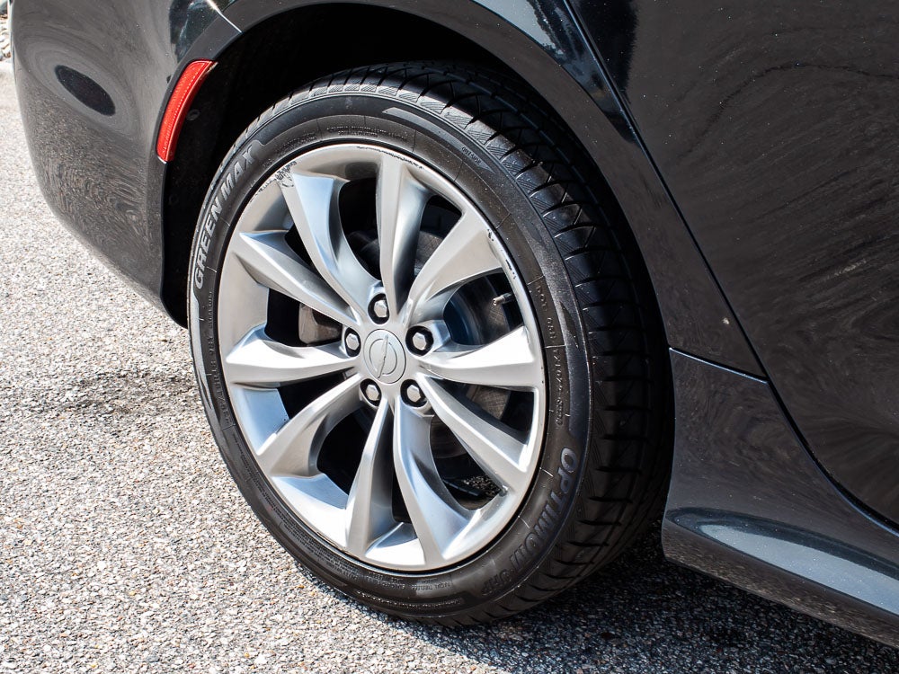 2016 Chrysler 200 S