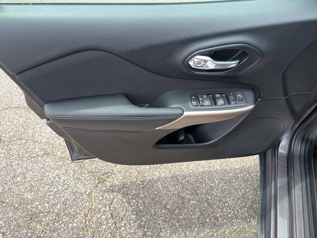 2017 Jeep Cherokee Altitude