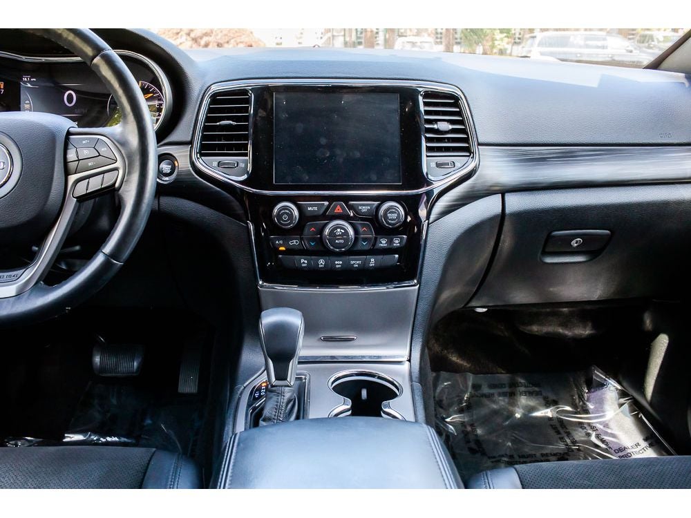 2019 Jeep Grand Cherokee Laredo E