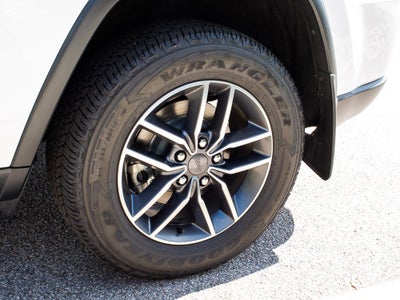 2019 Jeep Grand Cherokee Laredo E
