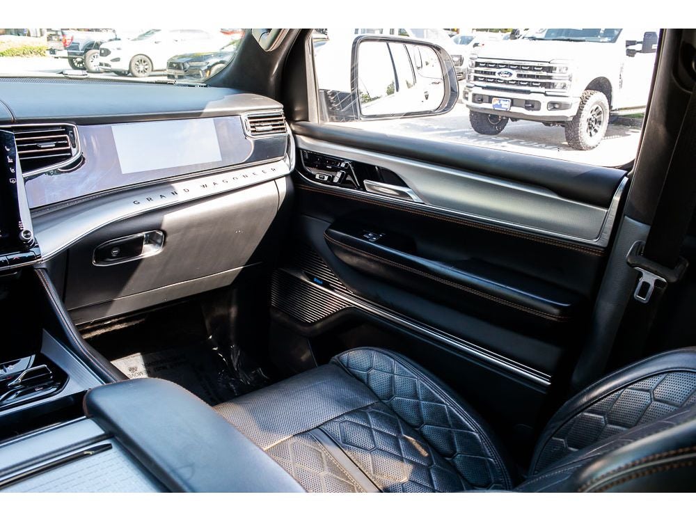 2022 Jeep Grand Wagoneer Series III