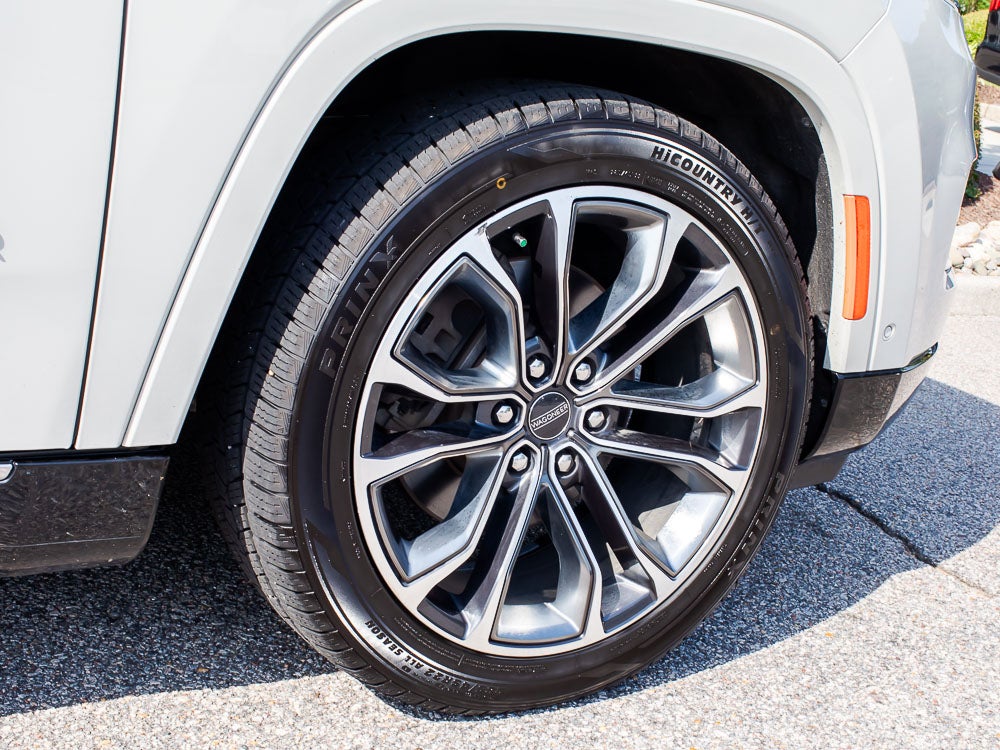 2022 Jeep Grand Wagoneer Series III