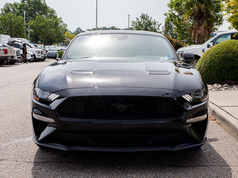 2022 Ford Mustang EcoBoost