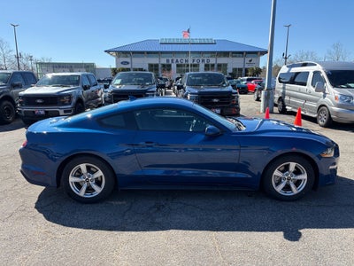 2022 Ford Mustang EcoBoost