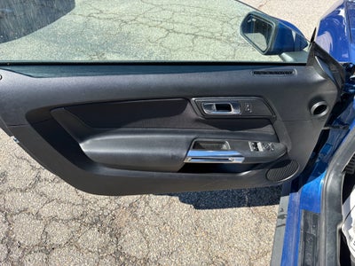 2022 Ford Mustang EcoBoost