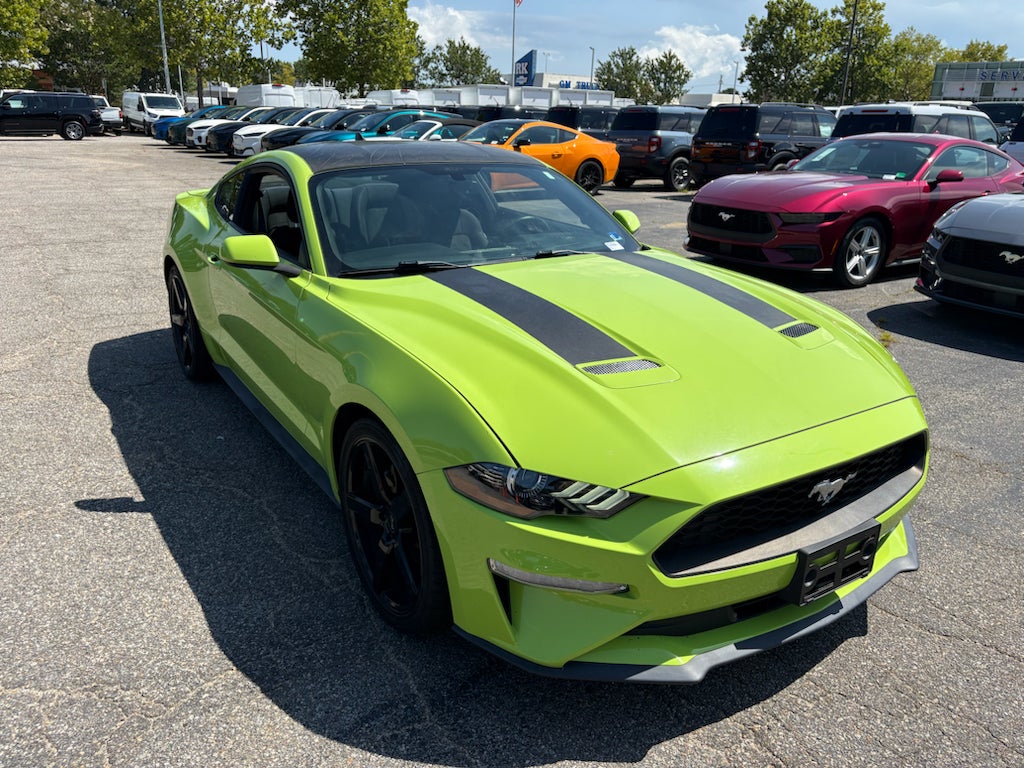 2020 Ford Mustang EcoBoost
