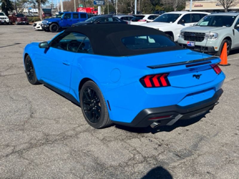 2024 Ford Mustang EcoBoost Premium