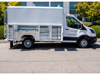2026 Ford Transit Cutaway Base
