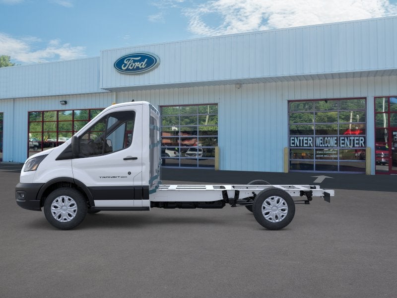 2026 Ford Transit Cutaway Base