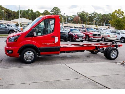2024 Ford Transit Cutaway Base w/11,000 lb. GVWR