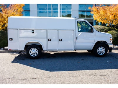 2025 Ford Econoline Base