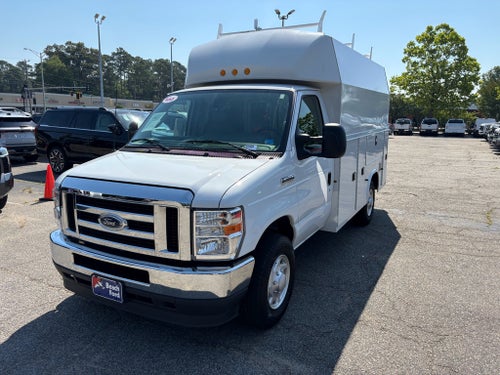 2025 Ford Econoline Base