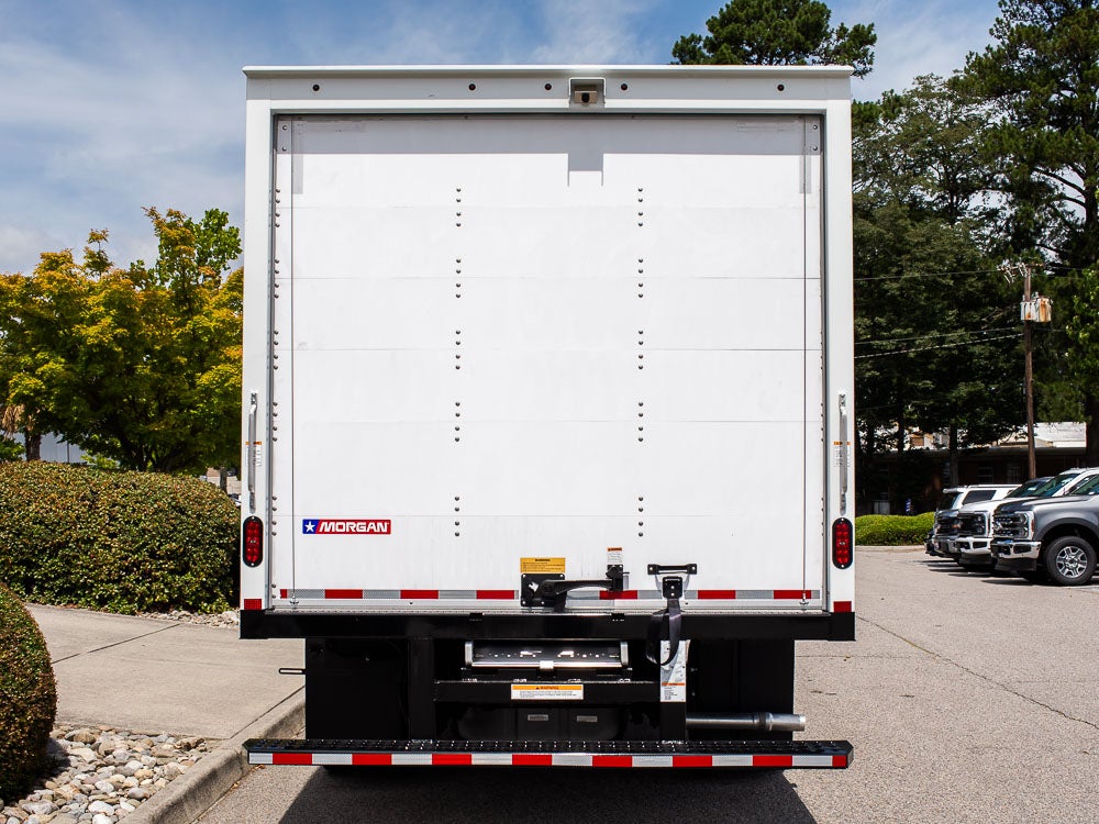 2027 Ford E-450 Super Duty Base