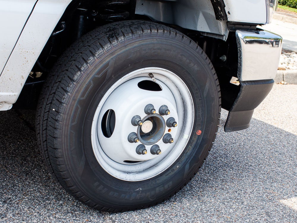 2027 Ford E-450 Super Duty Base
