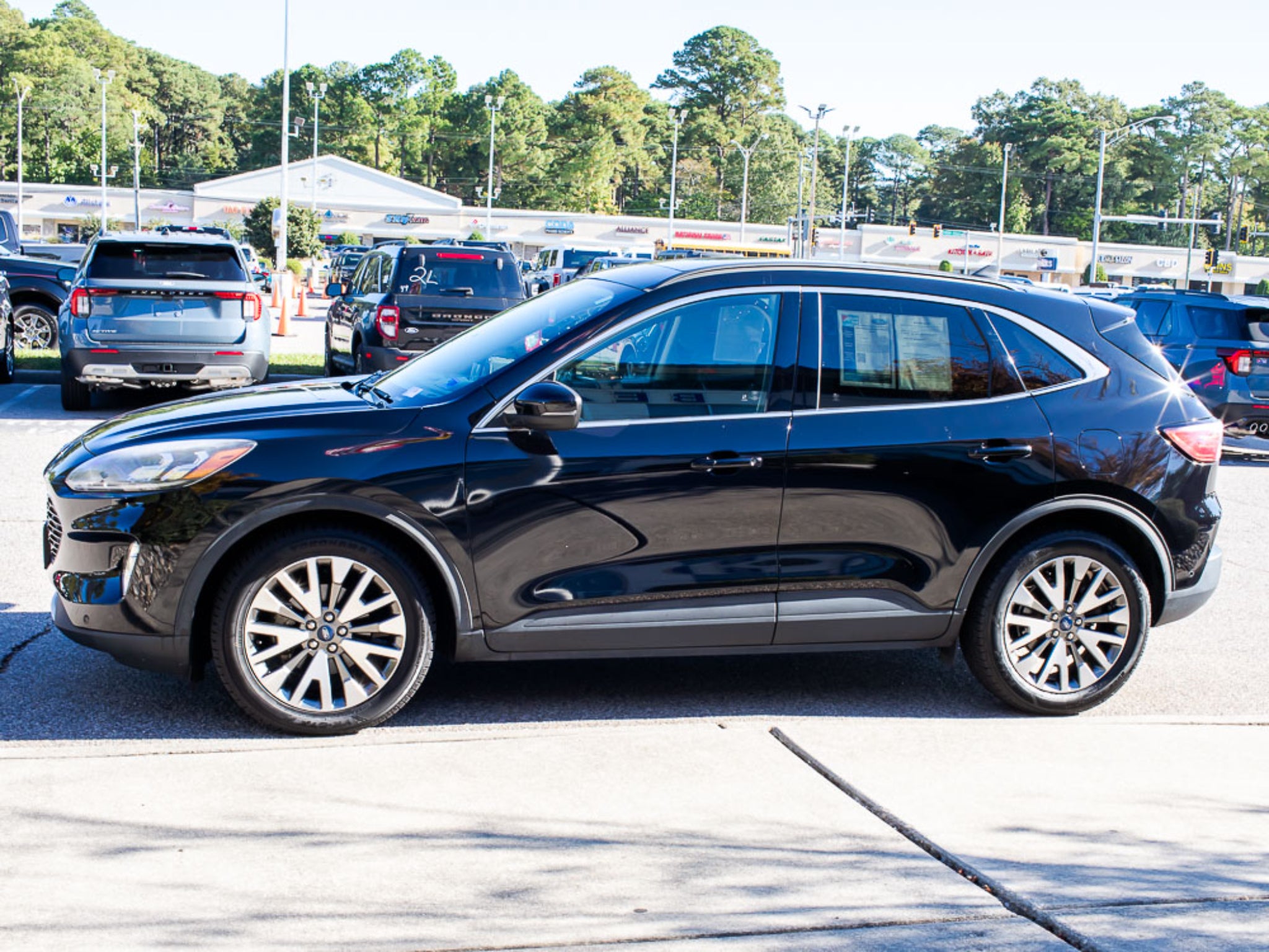 2020 Ford Escape Hybrid Titanium Hybrid
