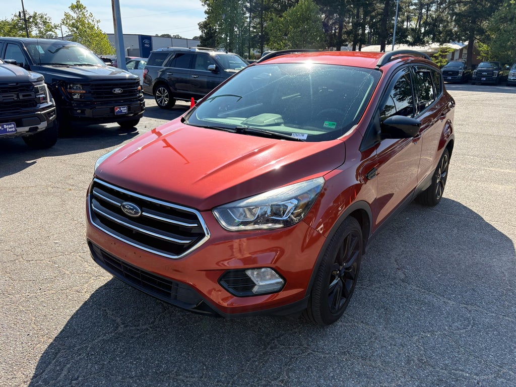 2019 Ford Escape SE's photo