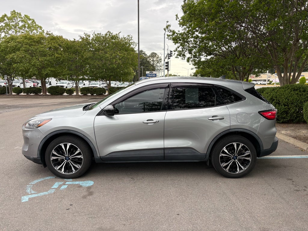 2021 Ford Escape SE