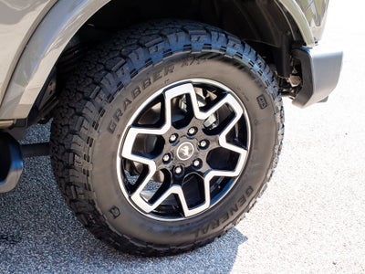 2025 Ford Bronco Outer Banks