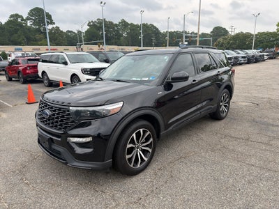 2022 Ford Explorer ST-Line