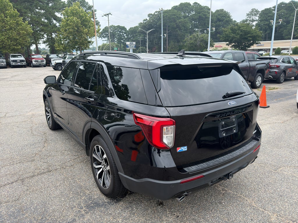 2022 Ford Explorer ST-Line