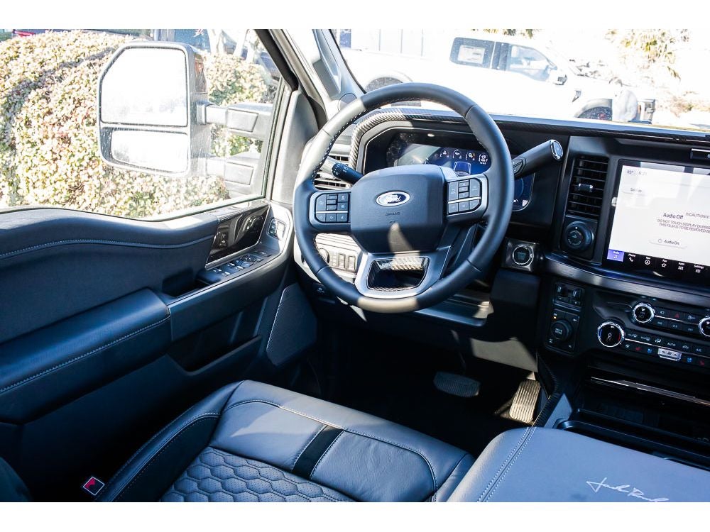 2026 Ford F-250 LARIAT (Roush)