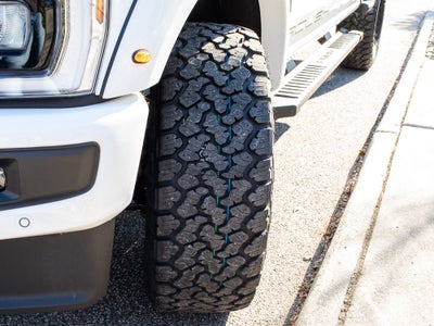 2026 Ford F-250 LARIAT (Roush)