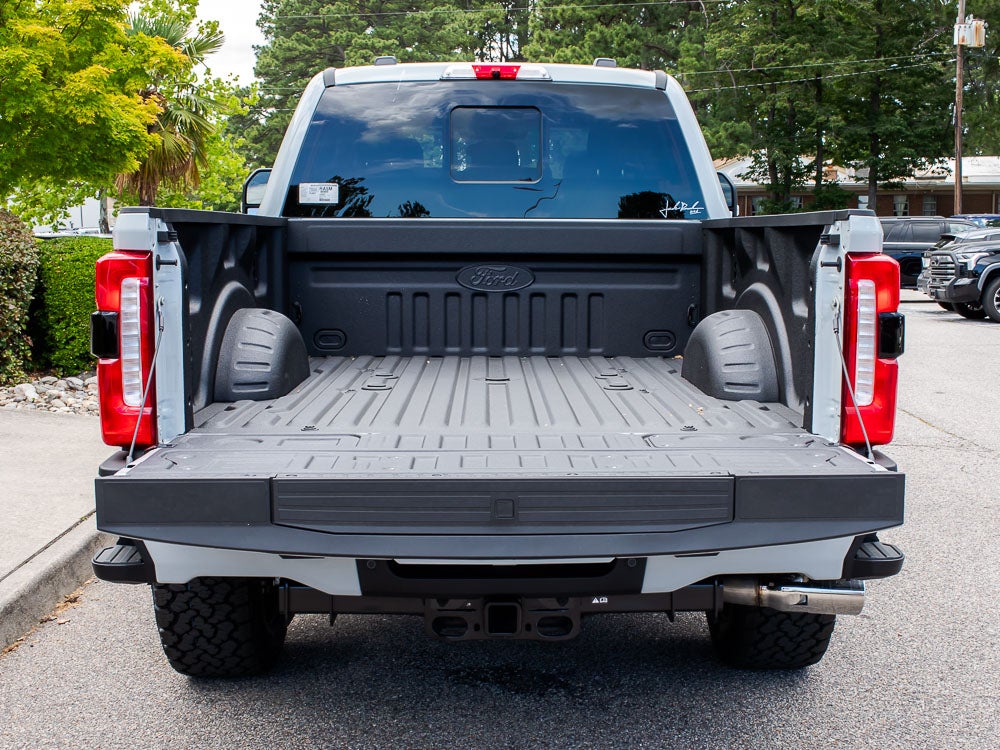 2026 Ford F-250 LARIAT Roush