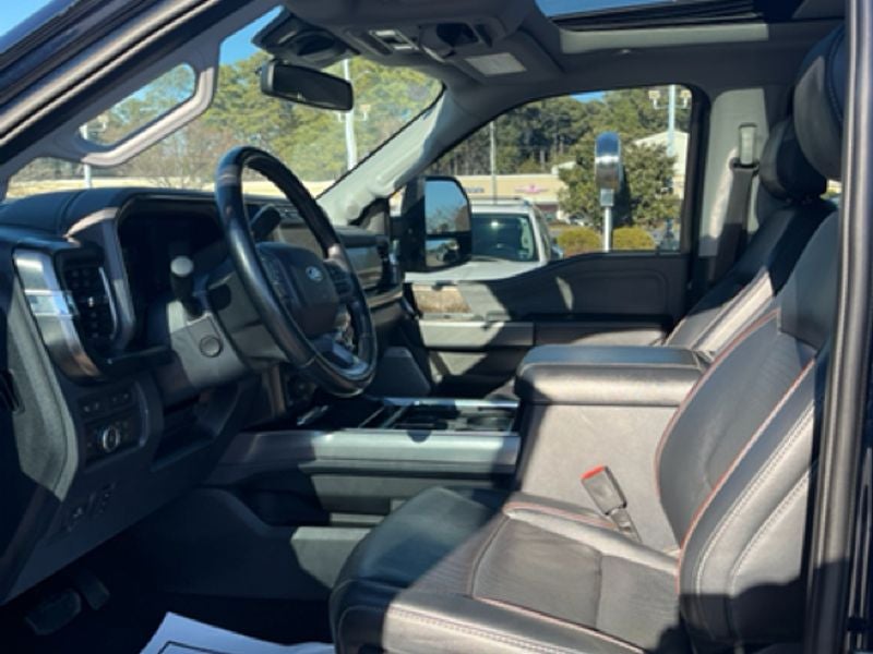 2023 Ford F-250 LARIAT