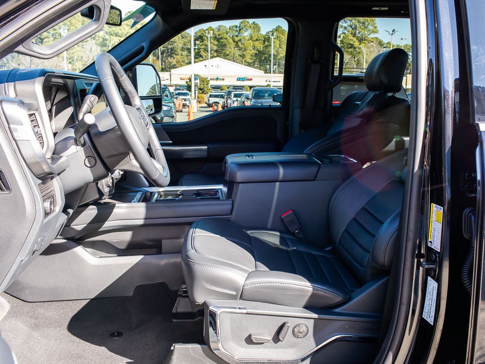 2025 Ford F-350 Platinum