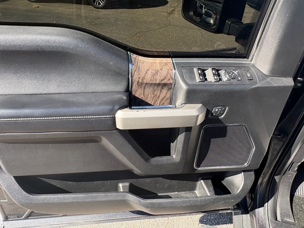 2017 Ford F-350 Lariat