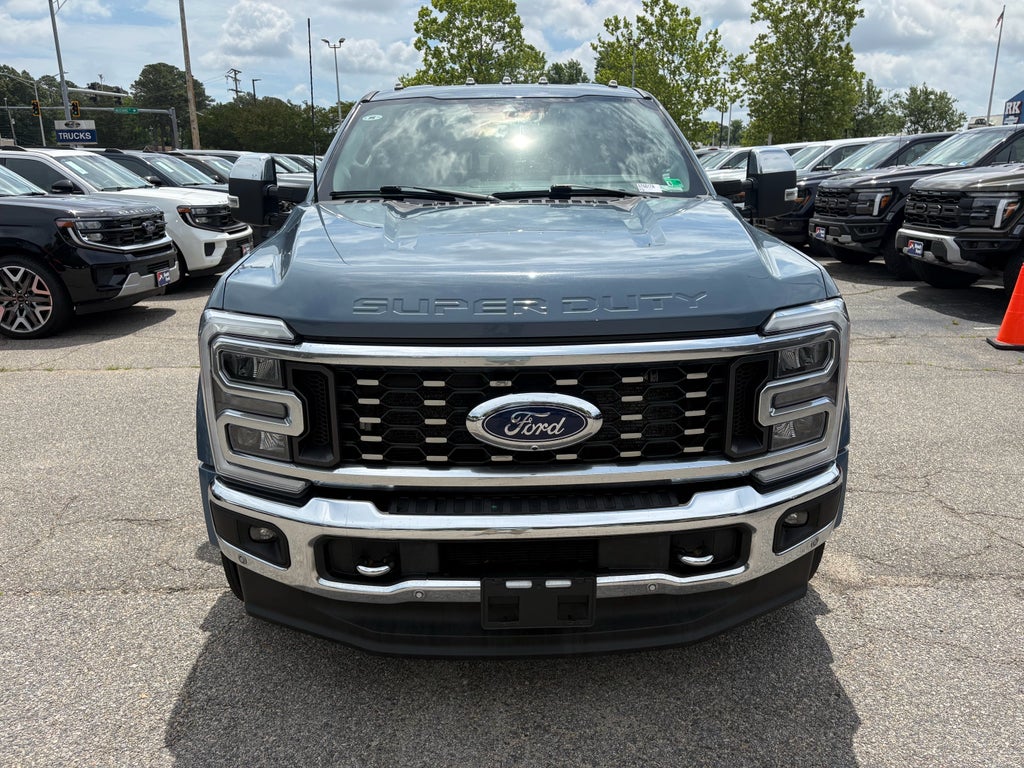 2023 Ford F-450 LARIAT