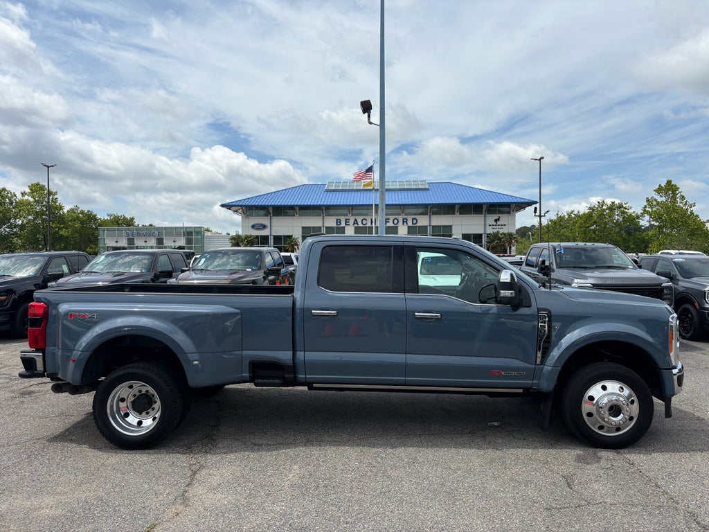 2023 Ford F-450 LARIAT