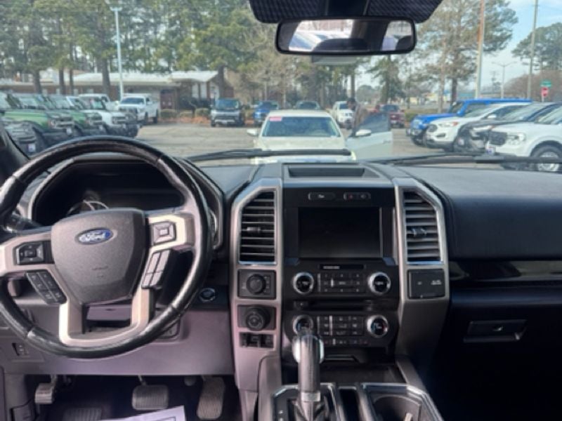 2017 Ford F-150 Platinum