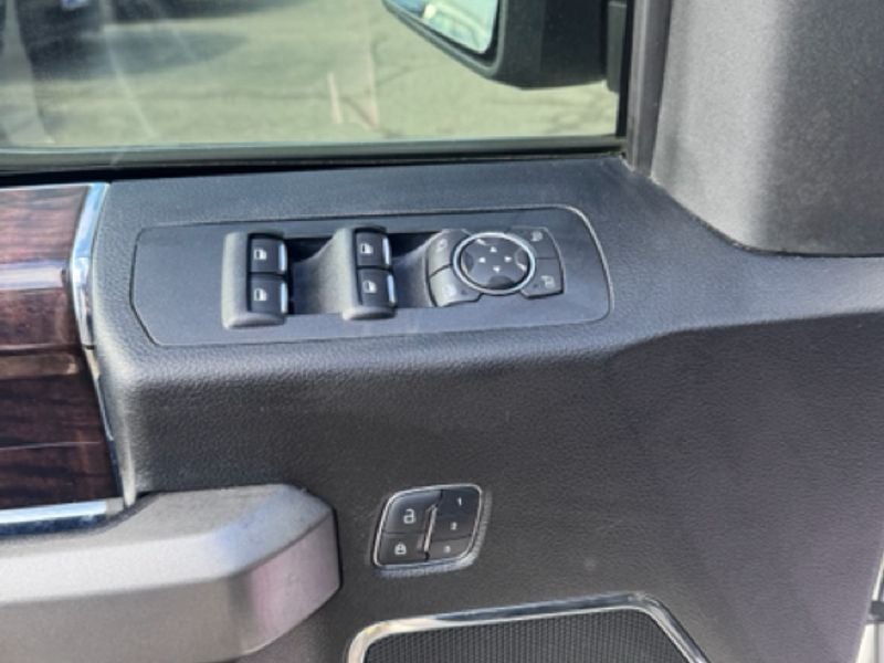 2017 Ford F-150 Platinum