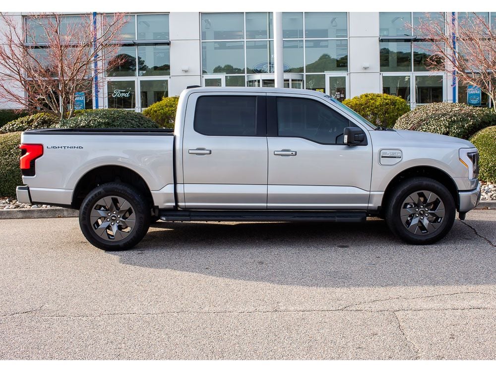 2023 Ford F-150 Lightning XLT