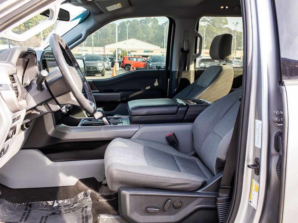 2023 Ford F-150 Lightning XLT