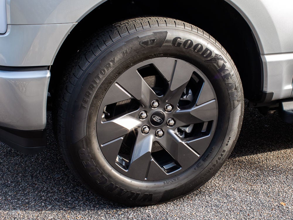 2023 Ford F-150 Lightning XLT