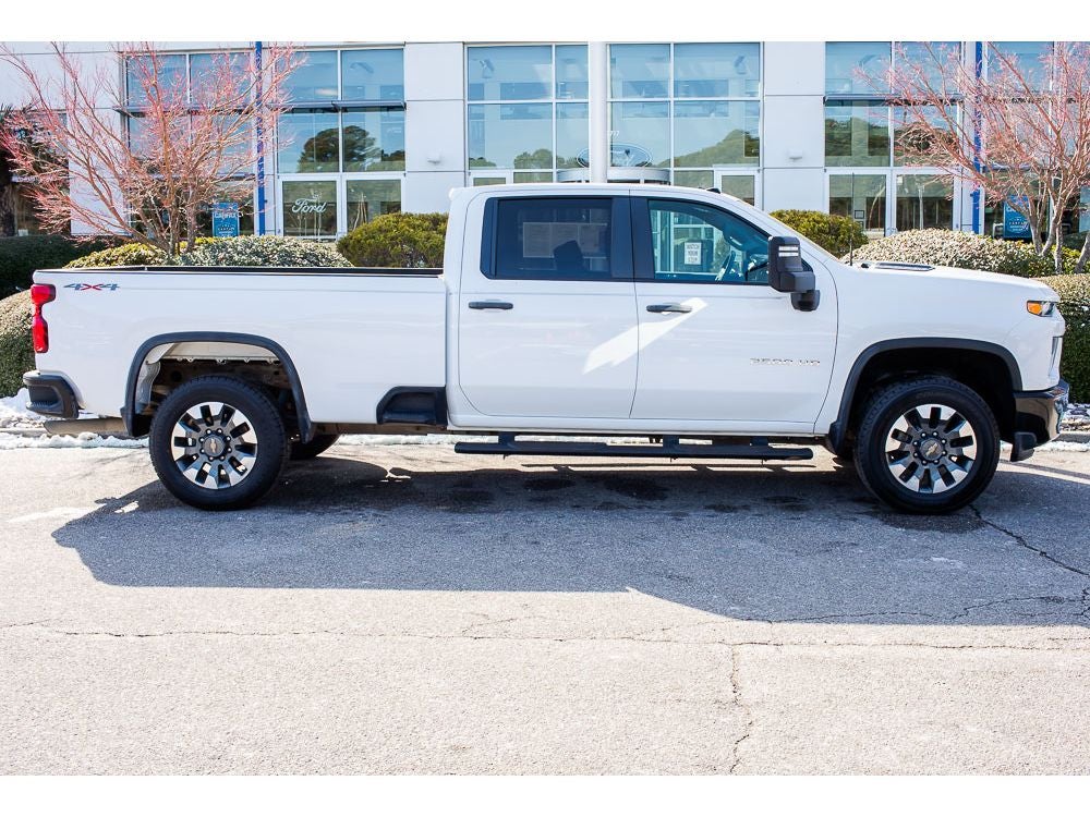 2021 Chevrolet Silverado Custom