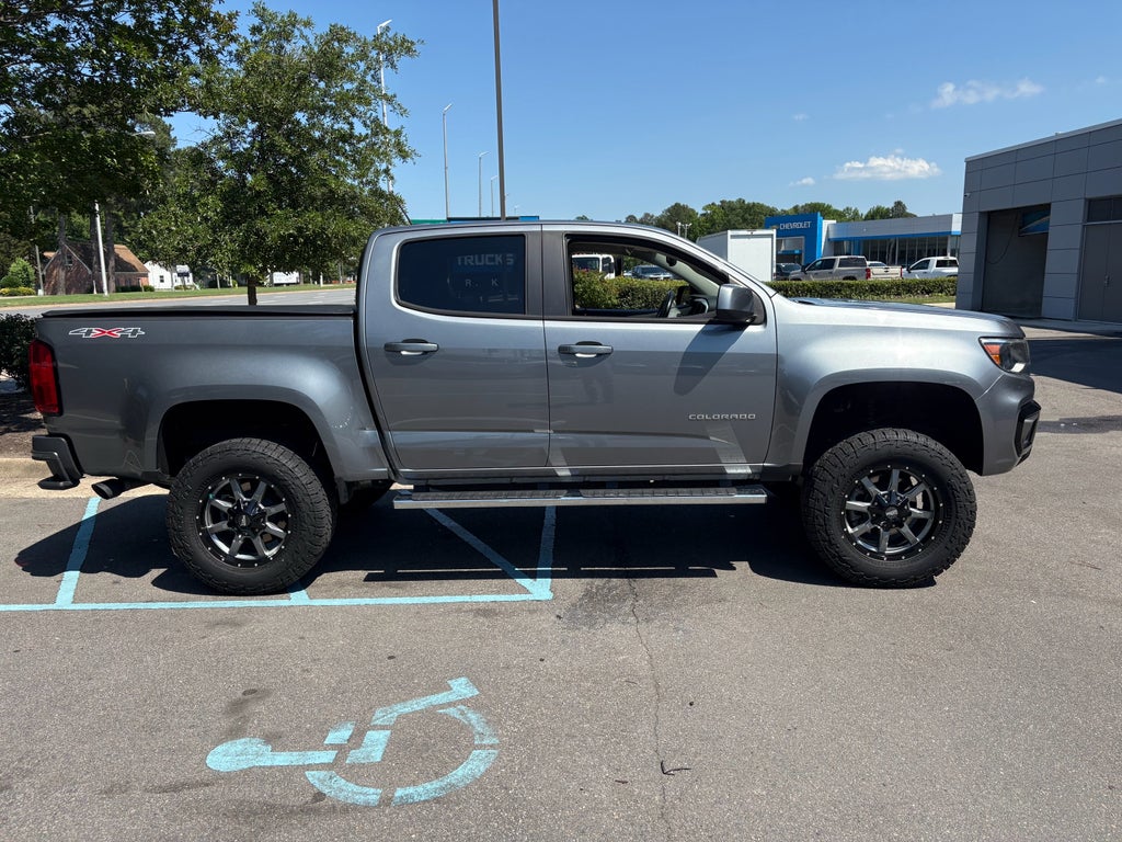 2022 Chevrolet Colorado 4WD LT