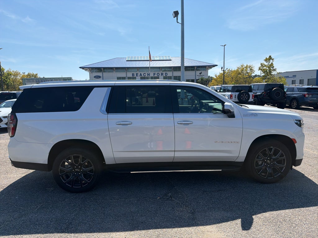 2023 Chevrolet Suburban High Country