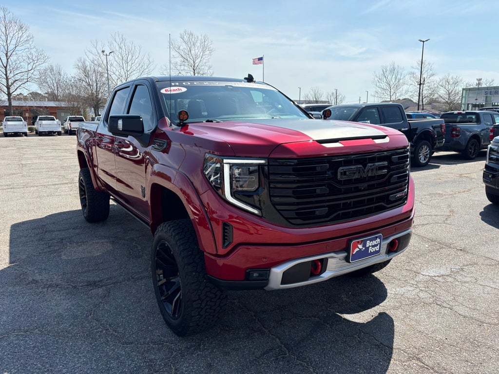 2024 GMC Sierra AT4