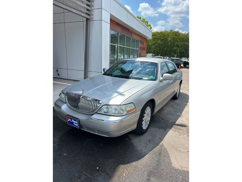 2004 Lincoln Town Car Ultimate
