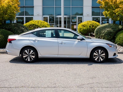 2022 Nissan Altima 2.5 SV