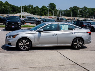 2022 Nissan Altima 2.5 SV