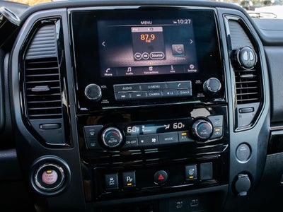 2023 Nissan Titan SV