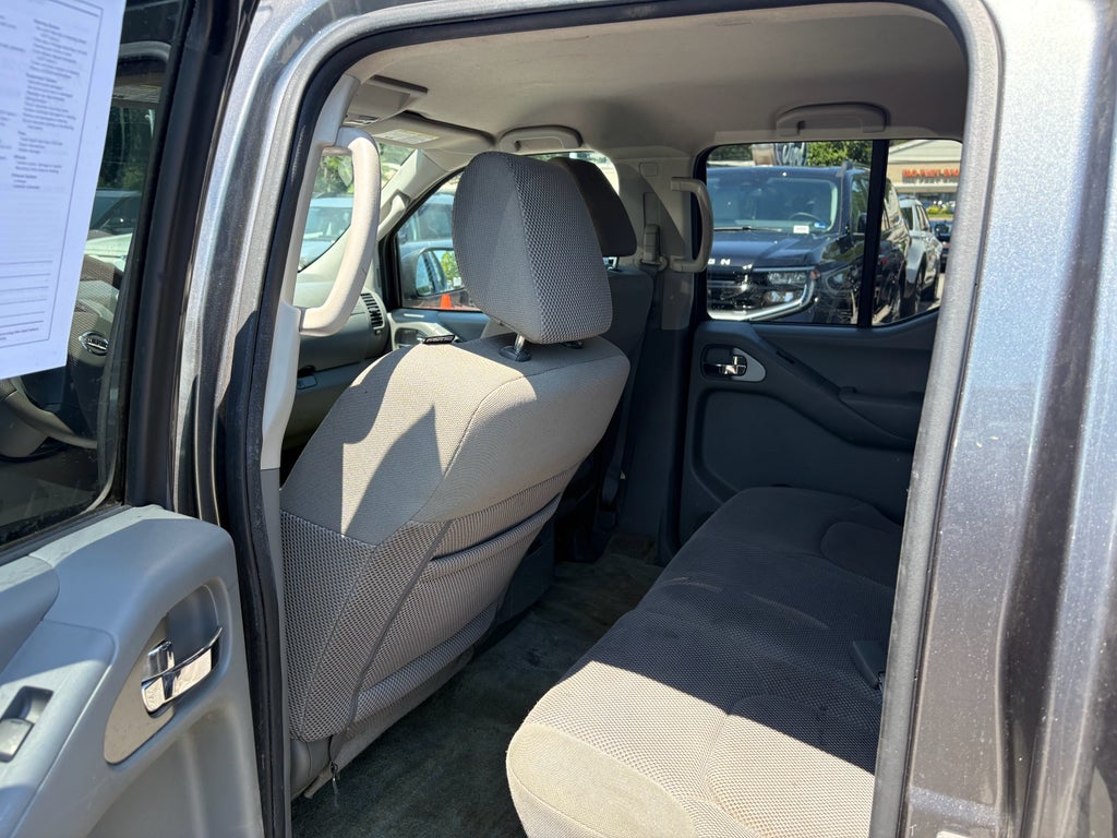 2016 Nissan Frontier SV