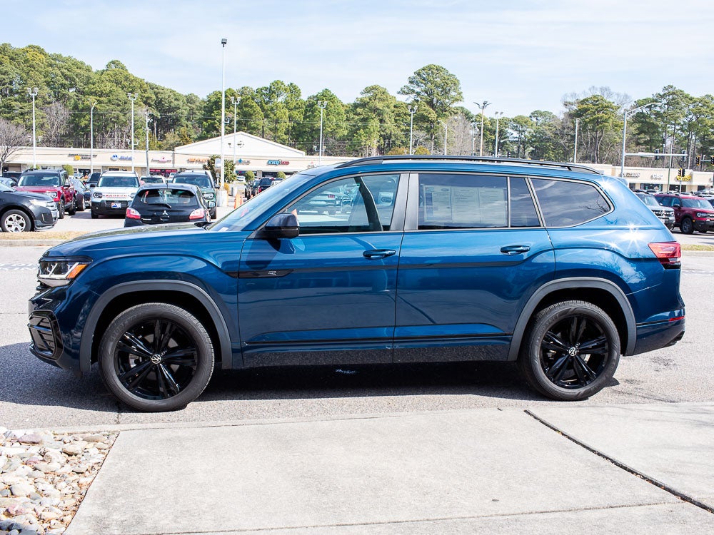 2022 Volkswagen Atlas 3.6L V6 SEL R-Line Black