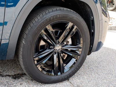 2022 Volkswagen Atlas 3.6L V6 SEL R-Line Black